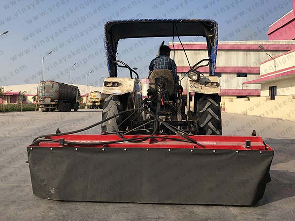 road sweeper machine